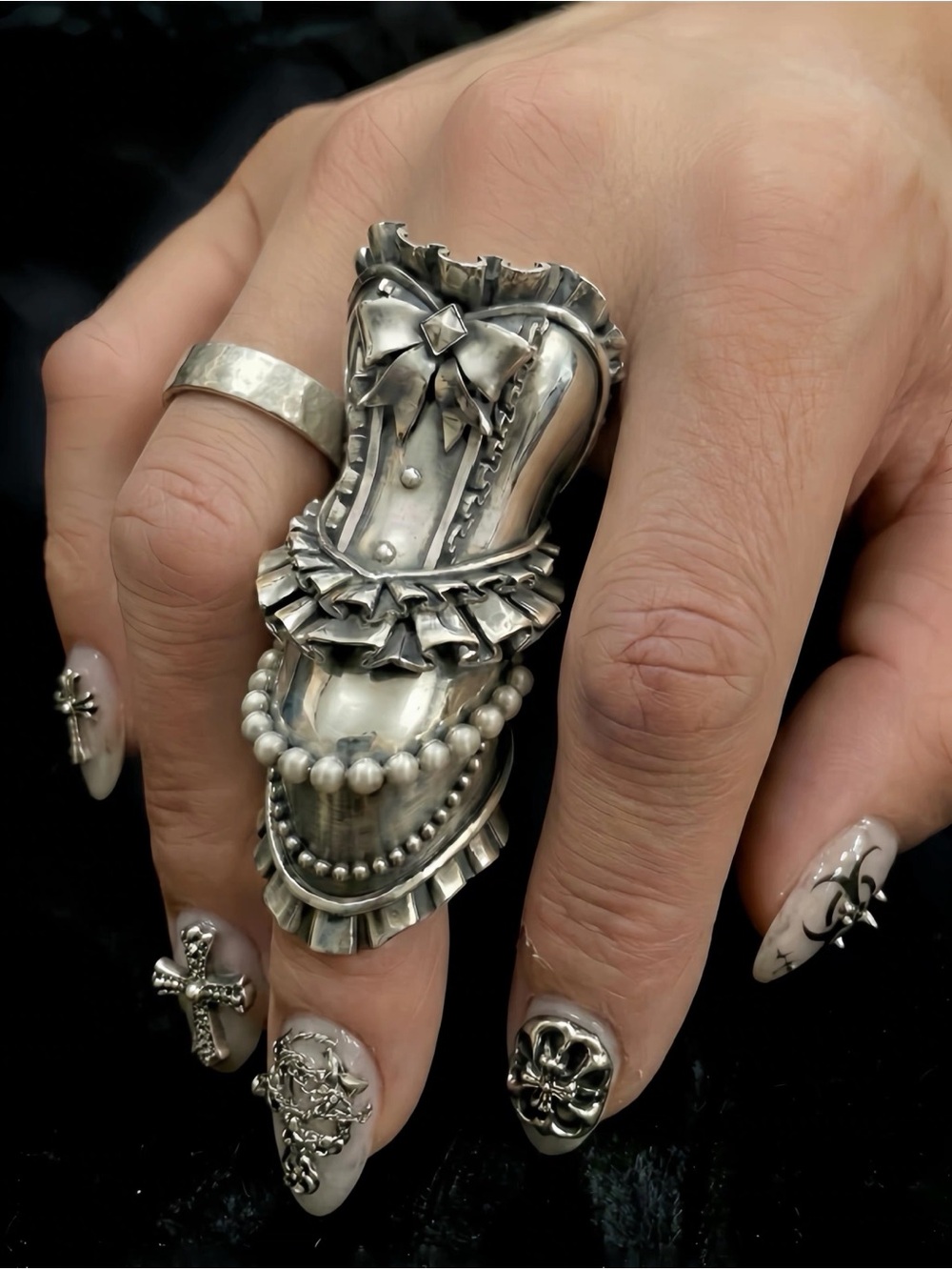 Limited Edition Videmus Omnia "Marie Antoinette" Corset Armor Ring